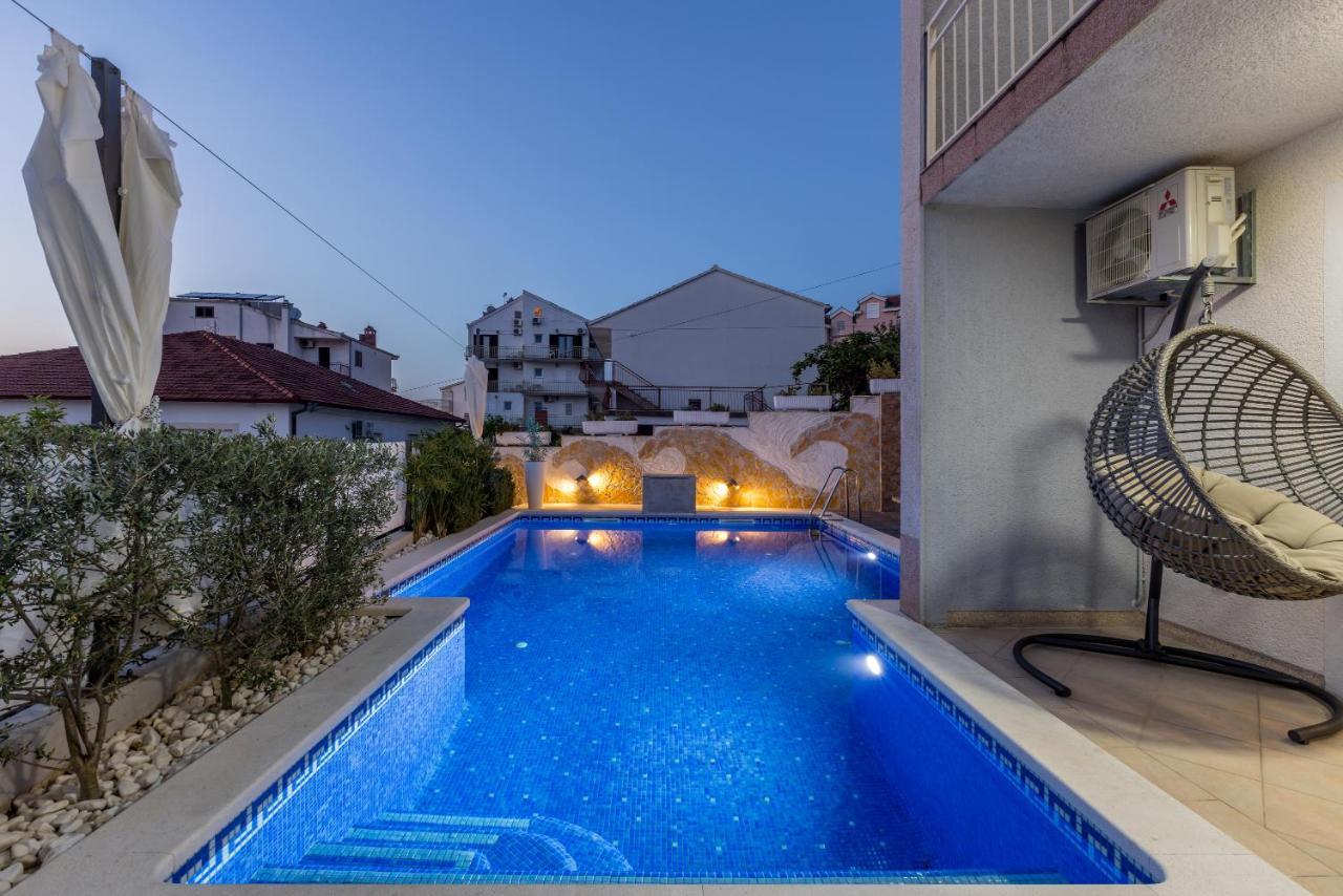 Villa Costa Blu With Pool By The Sea Trogir Eksteriør bilde
