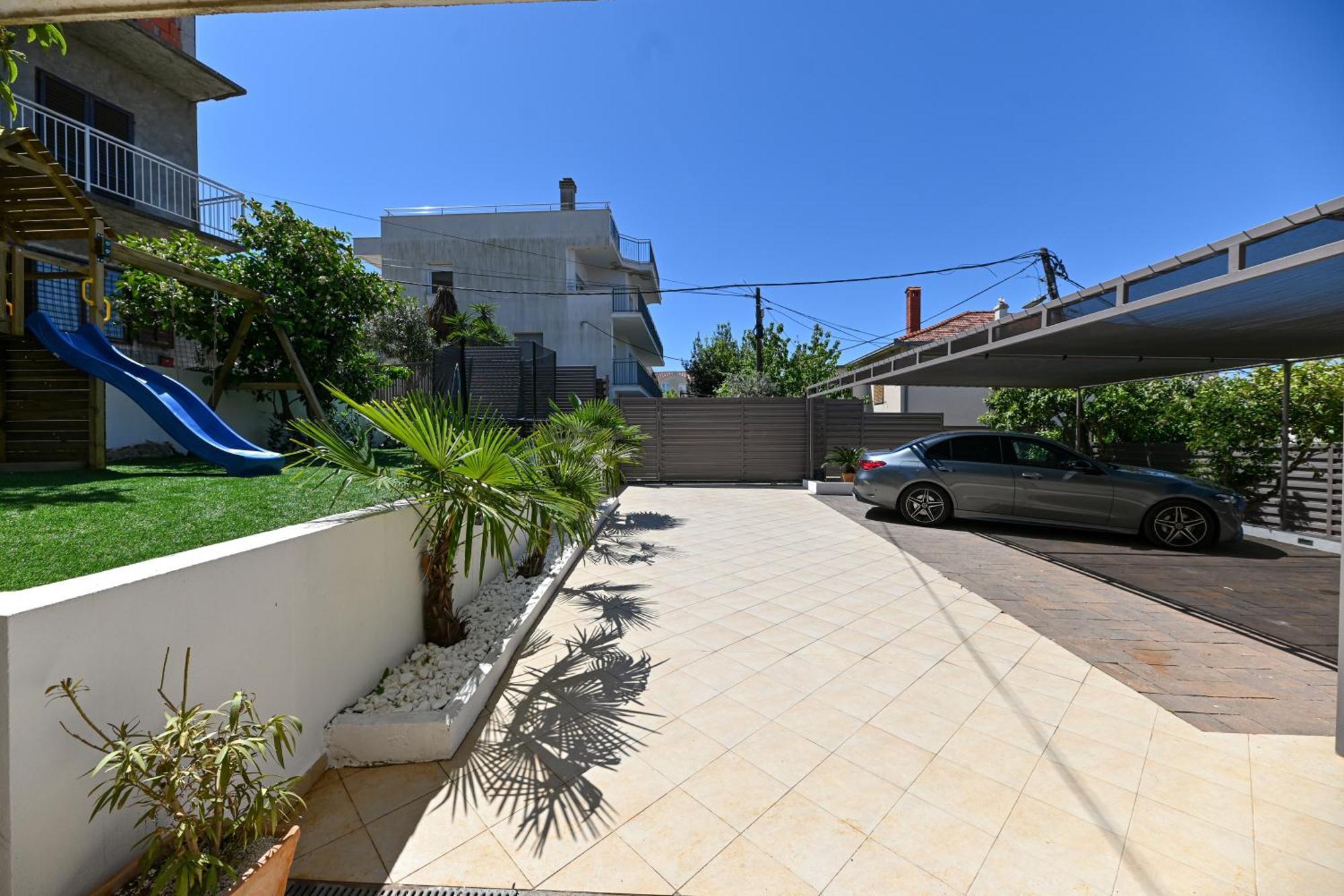 Villa Costa Blu With Pool By The Sea Trogir Eksteriør bilde