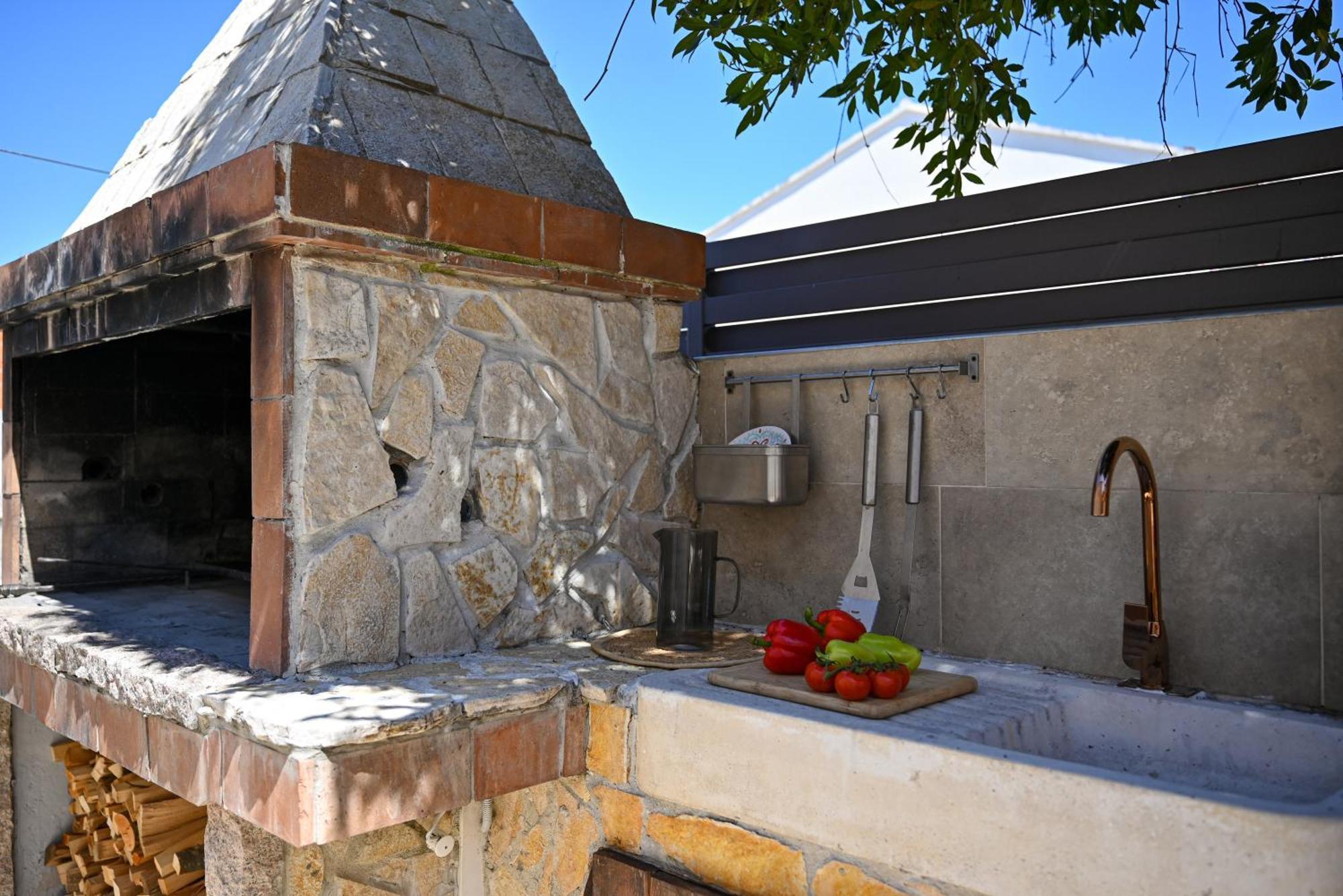 Villa Costa Blu With Pool By The Sea Trogir Eksteriør bilde